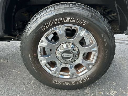 Used 2020 Ford F350 Lariat w/ Lariat Ultimate Package AWD/4WD image 42