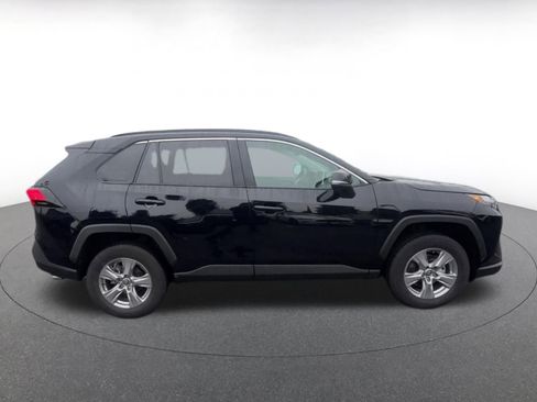 Used 2025 Toyota RAV4 XLE image 16