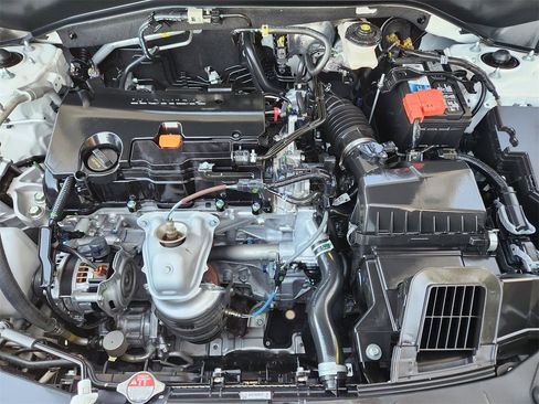 Certified 2024 Honda HR-V LX image 29