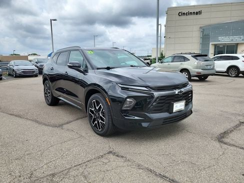 Used 2023 Chevrolet Blazer RS w/ Driver Confidence II Package FWD image 7
