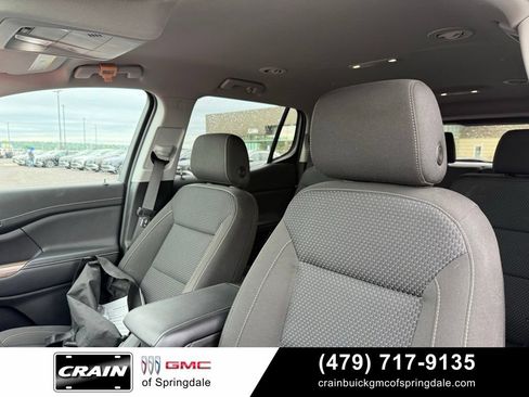 Used 2023 GMC Acadia SLE FWD image 21