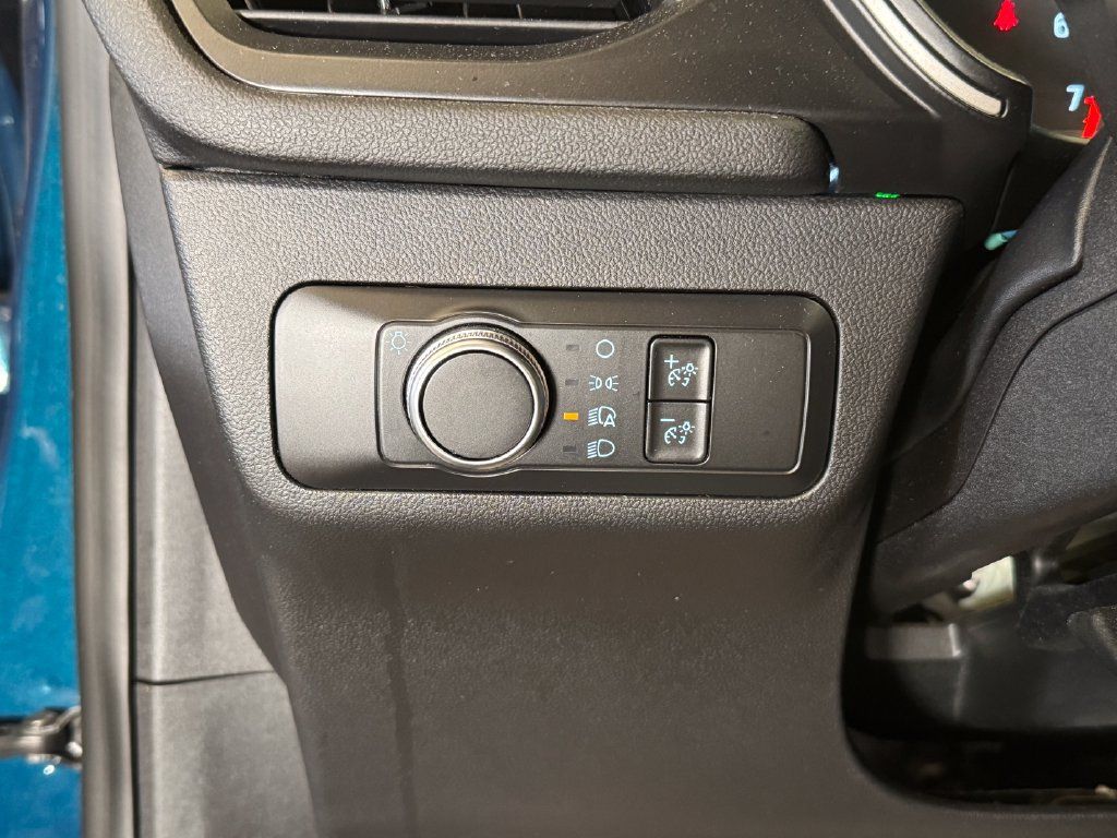 Used 2020 Ford Escape SE AWD/4WD image 18