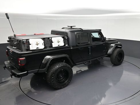 Used 2020 Jeep Gladiator Overland AWD/4WD image 36
