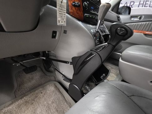 Used 2007 Toyota Sienna XLE image 5