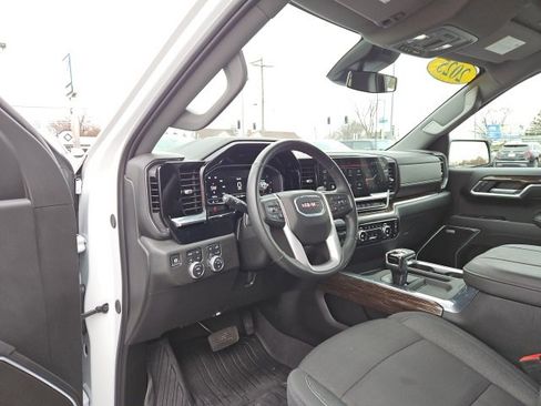 Used 2025 GMC Sierra 1500 Elevation w/ Preferred Package image 26