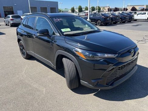 Used 2025 Toyota Corolla Cross AWD Hybrid image 1