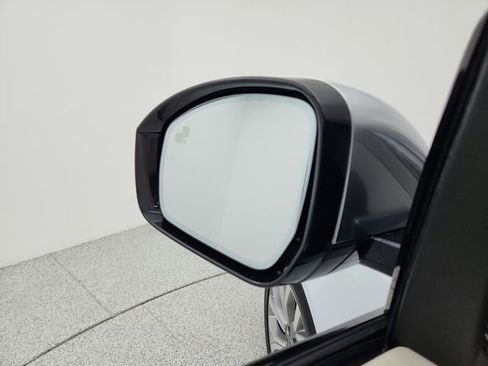 Used 2020 Land Rover Range Rover HSE image 19