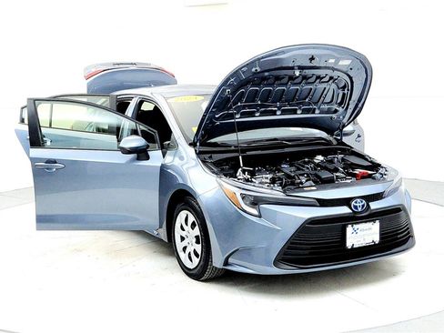 Used 2024 Toyota Corolla LE image 9