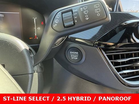 New 2025 Ford Escape ST-Line Elite image 40