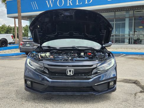 Used 2017 Honda Civic Touring image 19
