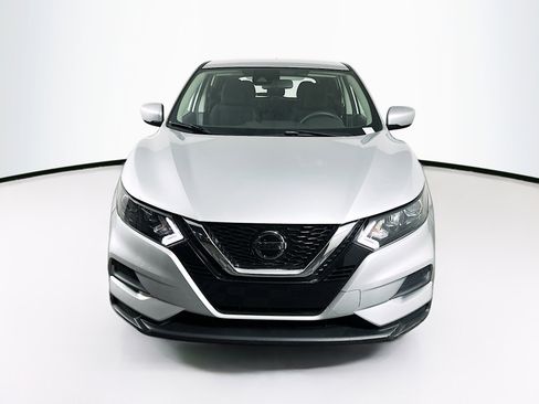 Used 2022 Nissan Rogue Sport S FWD image 2