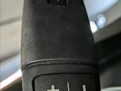 Used 2016 Chevrolet Tahoe LT image 12