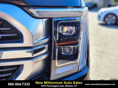 Used 2022 Ford F150 Limited image 11