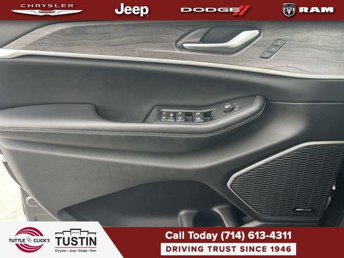 Used 2023 Jeep Grand Cherokee 4WD 4xe image 21