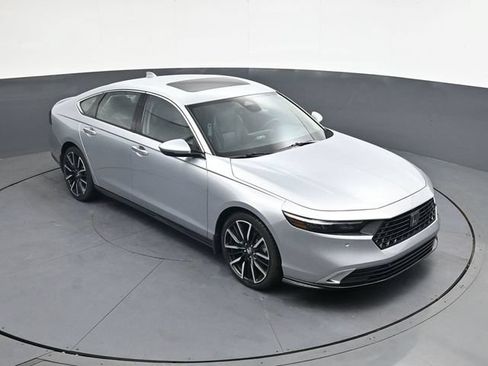 Used 2025 Honda Accord Touring image 20