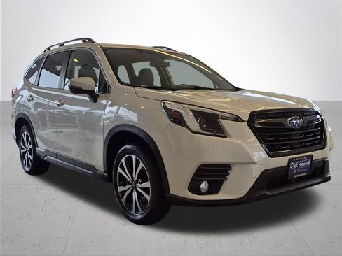 Used 2022 Subaru Forester Limited AWD/4WD image 5