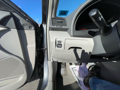 Used 2008 Toyota Camry LE image 17