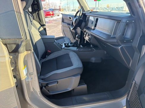 Used 2025 Ford Bronco Big Bend image 35