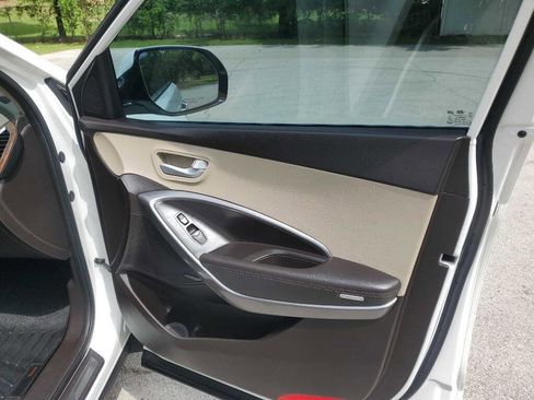 Used 2017 Hyundai Santa Fe Limited image 29