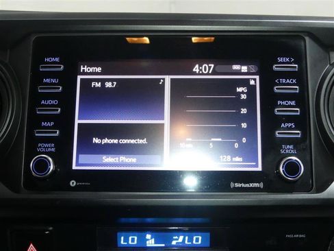 Used 2021 Toyota Tacoma SR AWD/4WD image 35