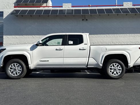 New 2025 Toyota Tacoma SR5 image 6