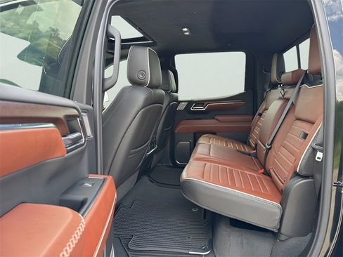 Used 2024 GMC Sierra 1500 Denali Ultimate image 17
