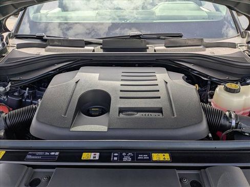 New 2026 Land Rover Range Rover Sport SE AWD/4WD image 18