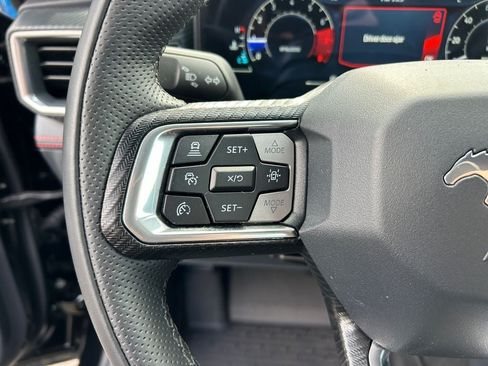 Used 2025 Ford Mustang Premium RWD image 15