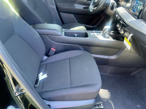 Used 2026 Nissan Kicks S FWD image 23