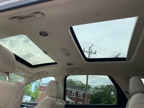 Used 2024 Buick Enclave Avenir w/ Avenir Technology Package FWD image 28