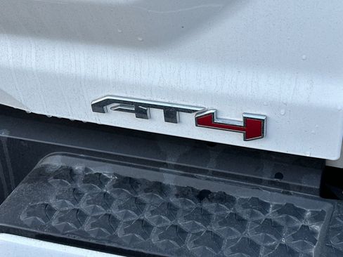 Used 2024 GMC Canyon AT4 w/ LPO, Off Road Lift Package image 6