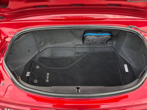 Certified 2023 MAZDA MX-5 Miata Club w/ Brembo/BBS Recaro Package image 17