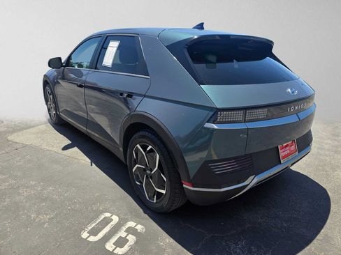 Used 2024 Hyundai Ioniq 5 SEL RWD image 5