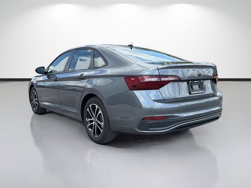 Used 2024 Volkswagen Jetta Sport FWD image 5