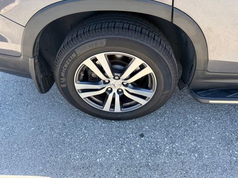 Used 2018 Honda Pilot EX image 5