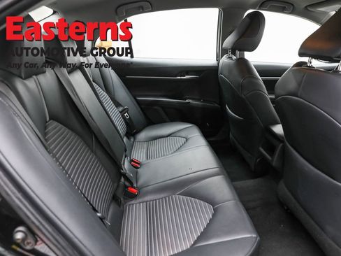 Used 2019 Toyota Camry SE image 21