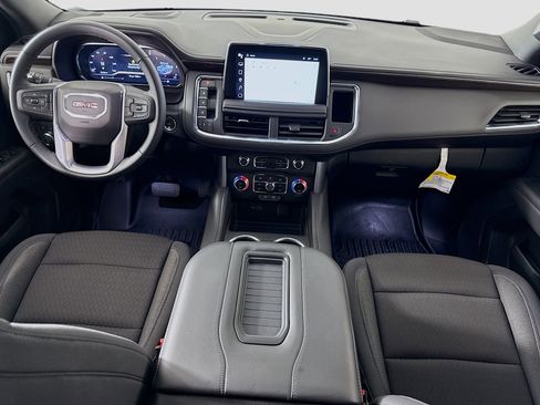 Used 2024 GMC Yukon XL SLE image 23