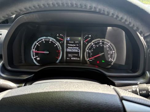 Used 2024 Toyota 4Runner Limited AWD/4WD image 21