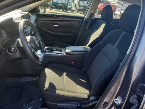 Used 2024 Nissan Sentra SV image 19