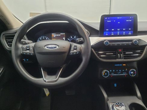 Used 2020 Ford Escape SE image 22