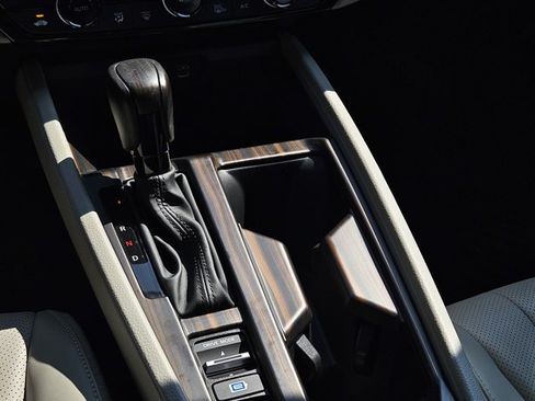 Used 2024 Honda Accord EX-L image 21