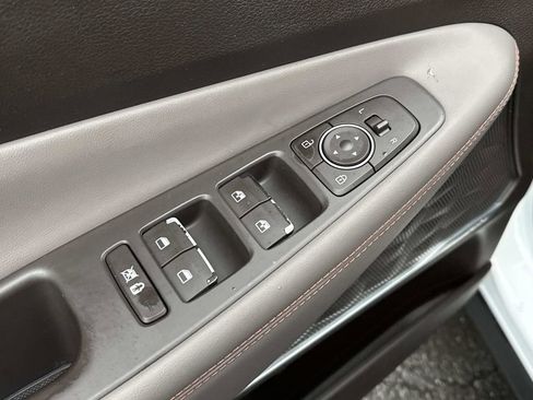 Used 2019 Hyundai Santa Fe Limited AWD/4WD image 18