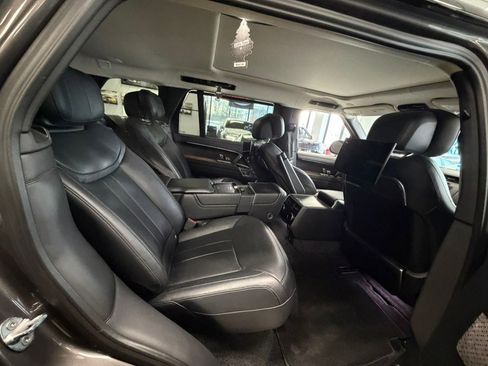 Used 2022 Land Rover Range Rover Long Wheelbase First Edition image 35