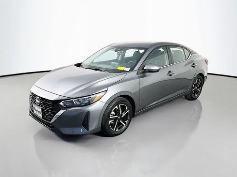 Used 2025 Nissan Sentra SV FWD image 3