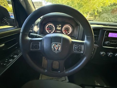 Used 2018 RAM 1500 ST AWD/4WD image 20