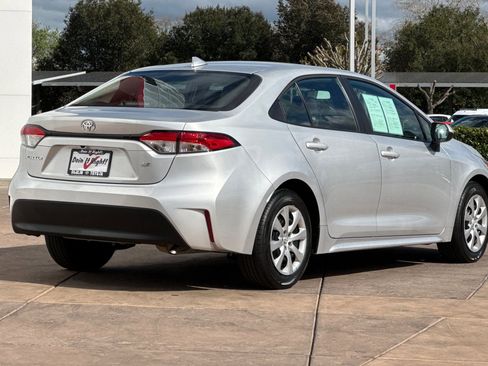 Certified 2025 Toyota Corolla LE image 4