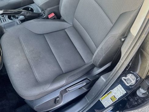Used 2019 Volkswagen Golf S FWD image 18