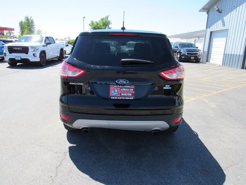 Used 2016 Ford Escape SE w/ SE Cold Weather Package AWD/4WD image 5
