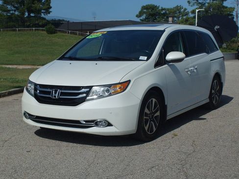 Used 2014 Honda Odyssey Touring image 18