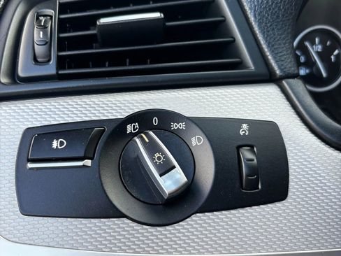 Used 2013 BMW 528i Sedan image 23